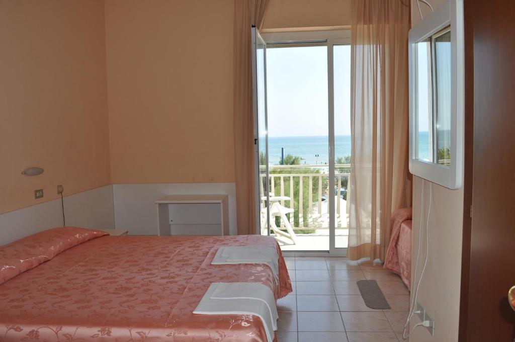 Perla Hotel 3*